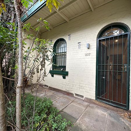 Ultimo Terrace Homestay Sydney Bagian luar foto